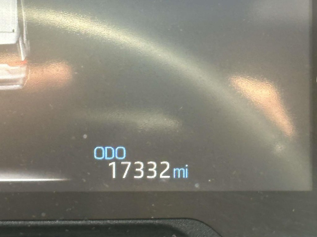 2023 Toyota RAV4 SE - Photo 31