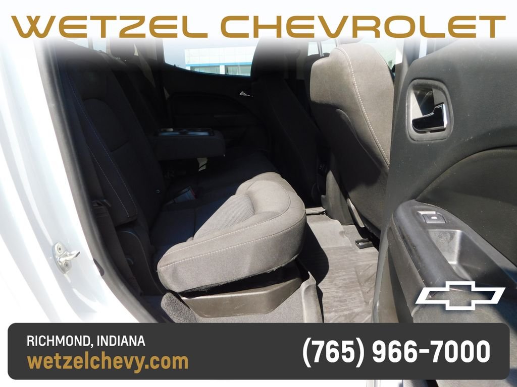 Used 2022 White Chevrolet LT image 24