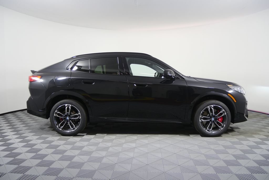 New 2026 Black Sapphire Metallic BMW xDrive28i image 2