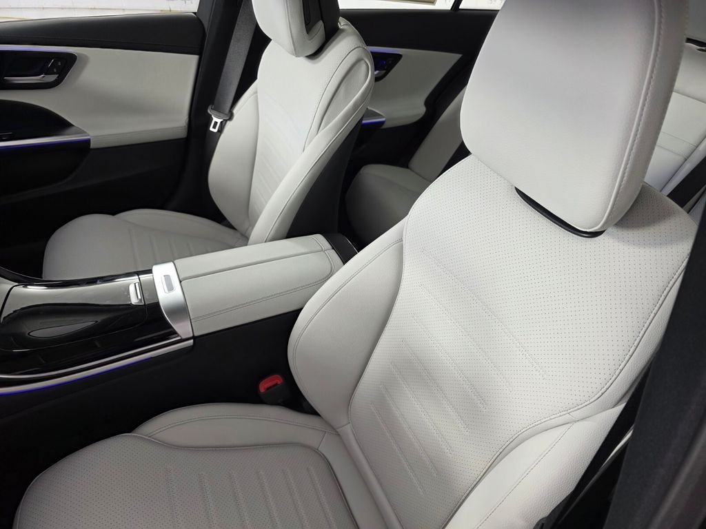 New 2026 MANUFAKTUR exclusive graphite grey magno Mercedes-Benz C 300 image 8