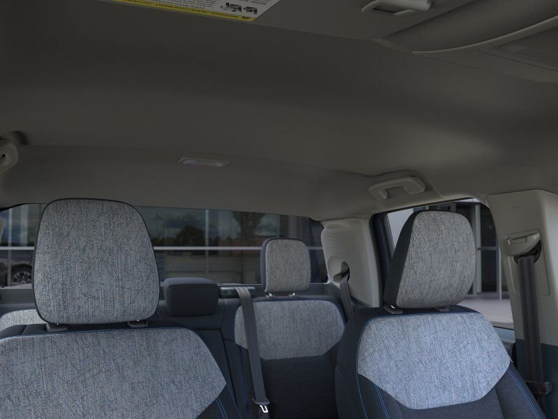 New 2025 Azure Gray Metallic Tri-Coat Ford XLT image 13