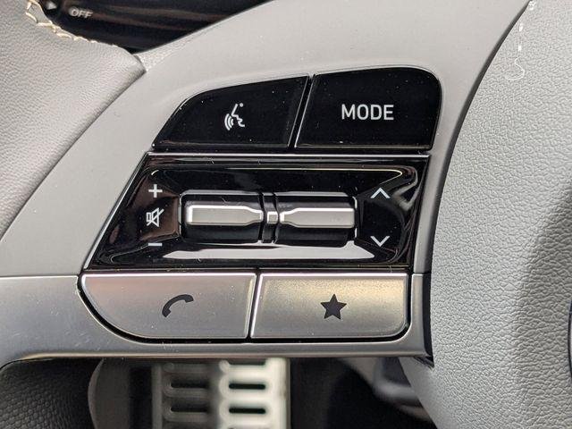 New 2026 White Hyundai SEL Sport Premium image 24