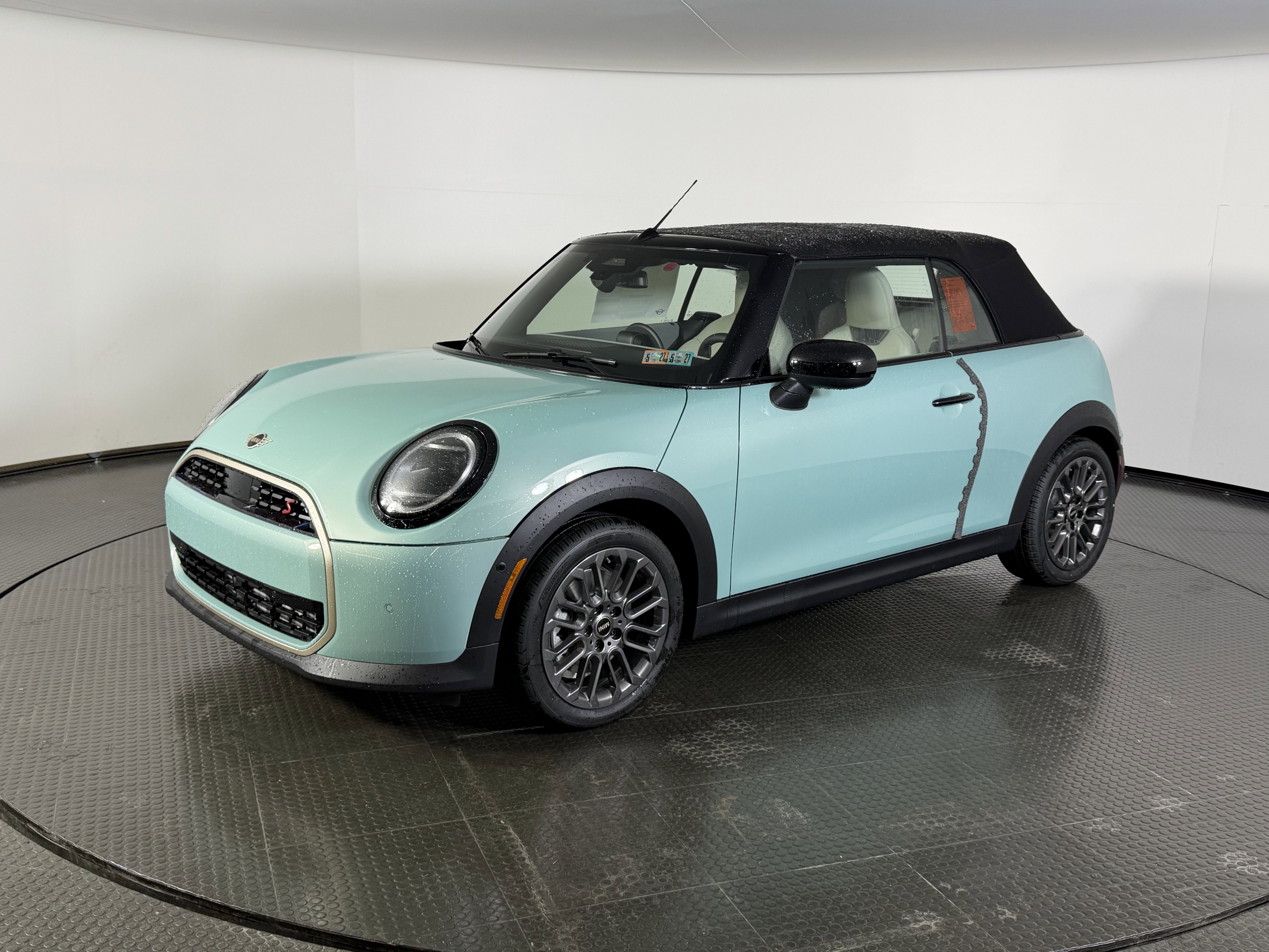 2026 MINI Convertible Cooper S's photo