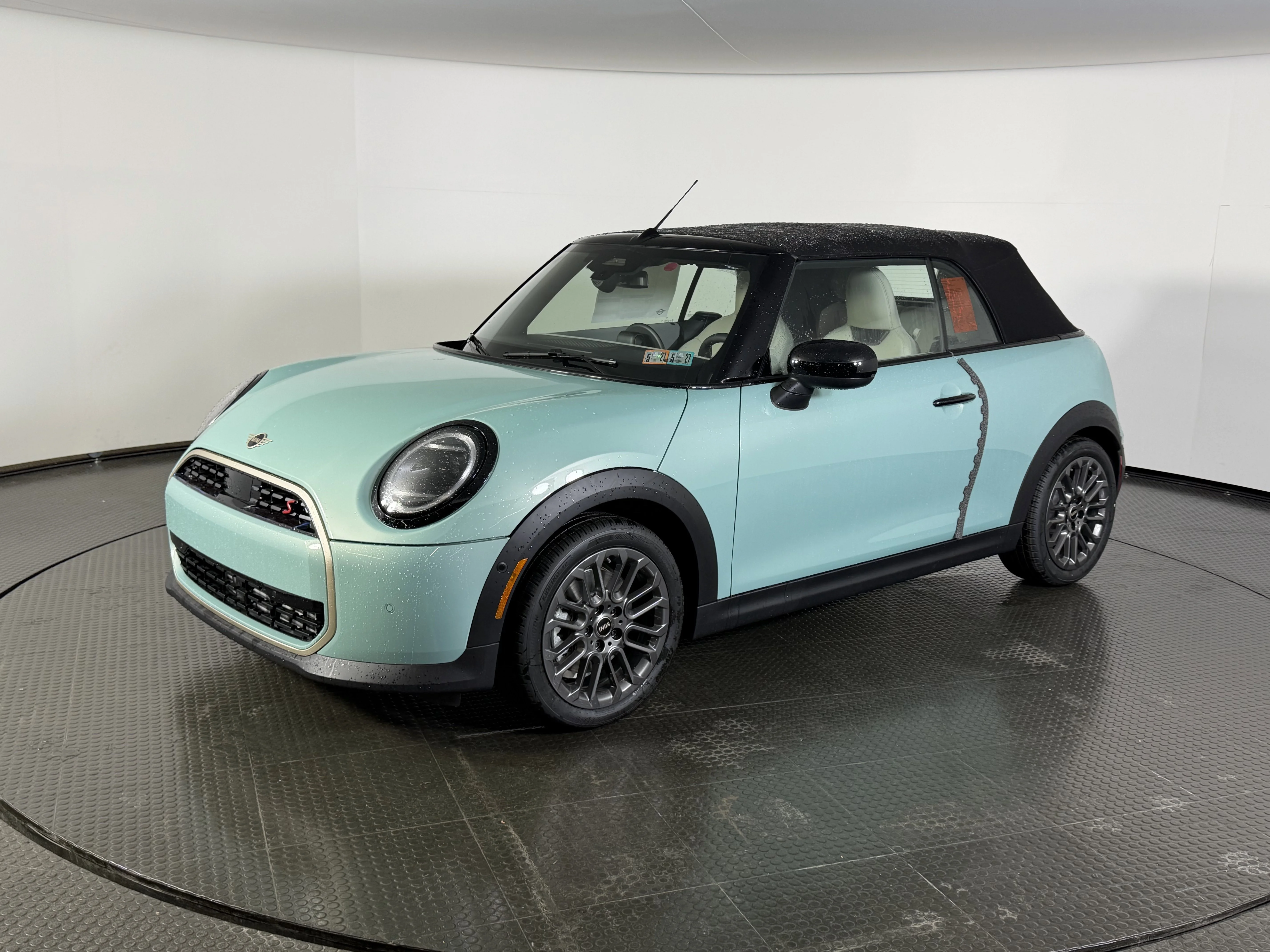 2026 MINI Convertible Cooper S's photo