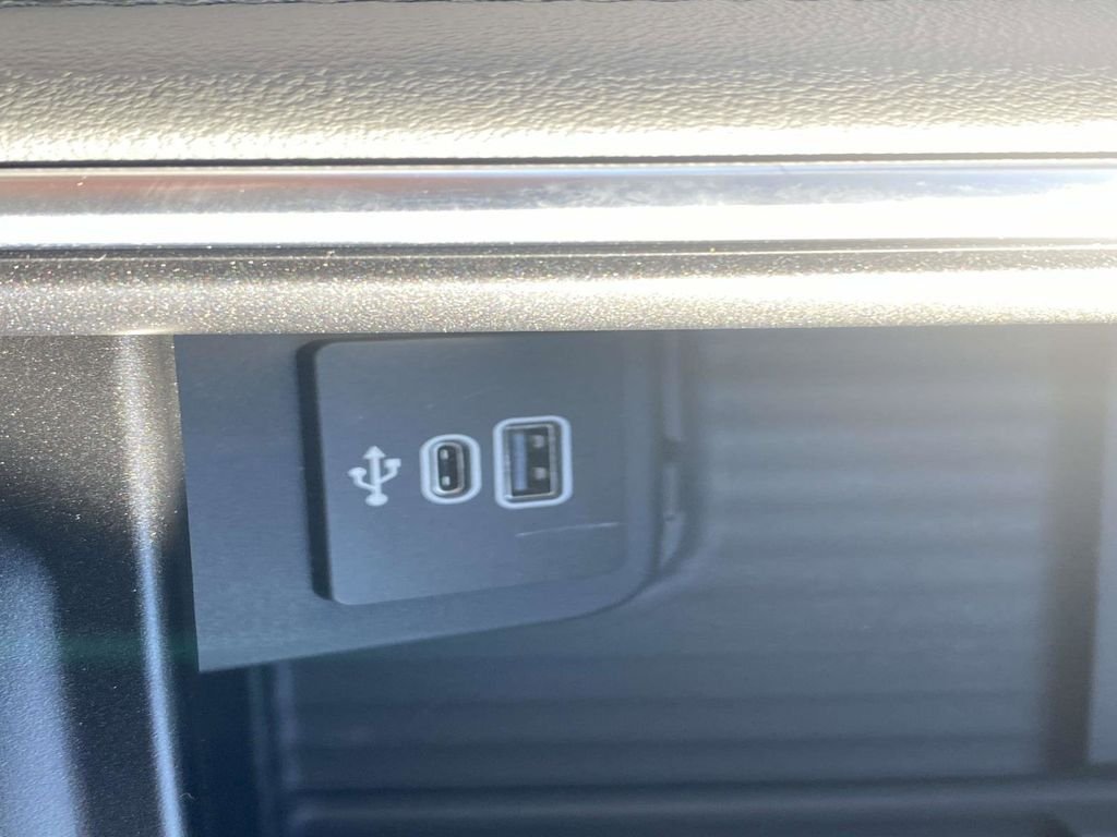 New 2026 Agate Black Metallic Ford MAX Active image 20