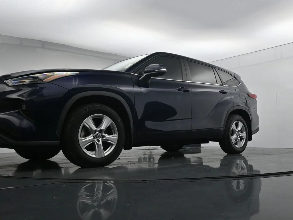 Used 2023 Blue Toyota LE image 20