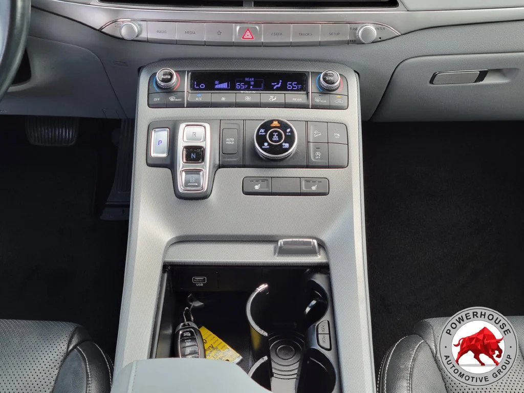 Used 2021 Black Hyundai SEL image 23