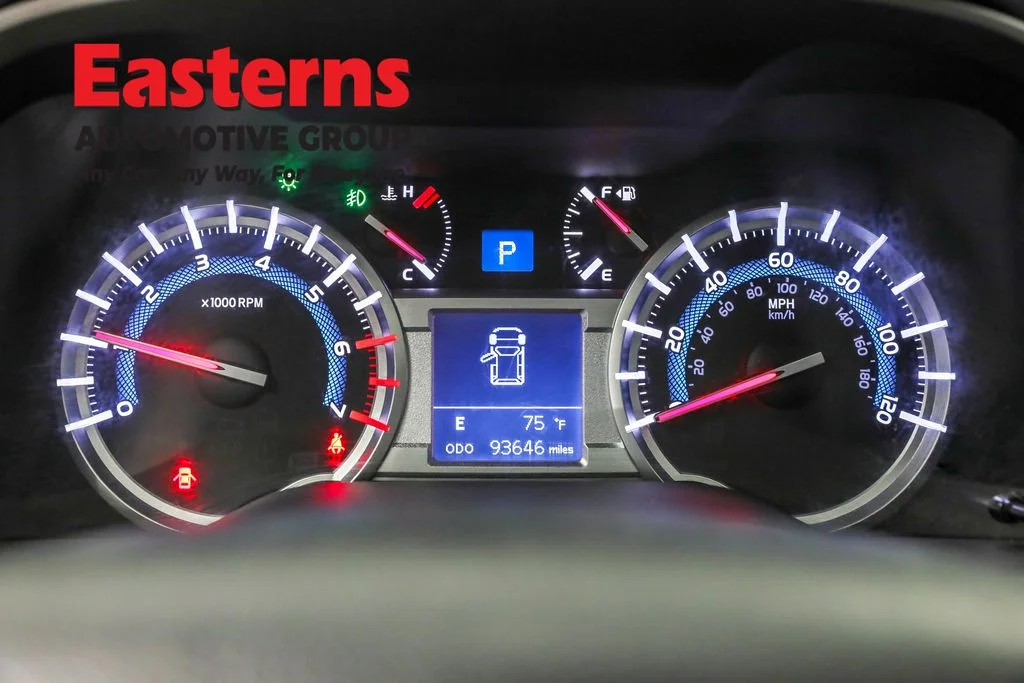 Used 2015 Gray Toyota Limited image 73