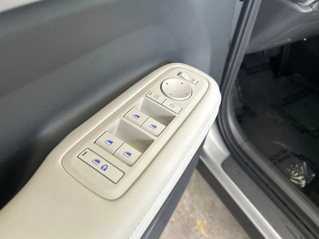 Used 2026 Silver Hyundai SEL image 45