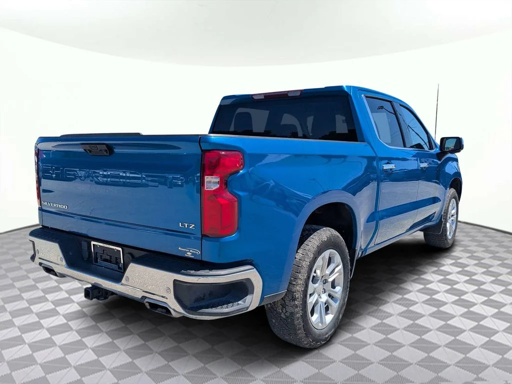 Used 2024 Blue Chevrolet LTZ image 4