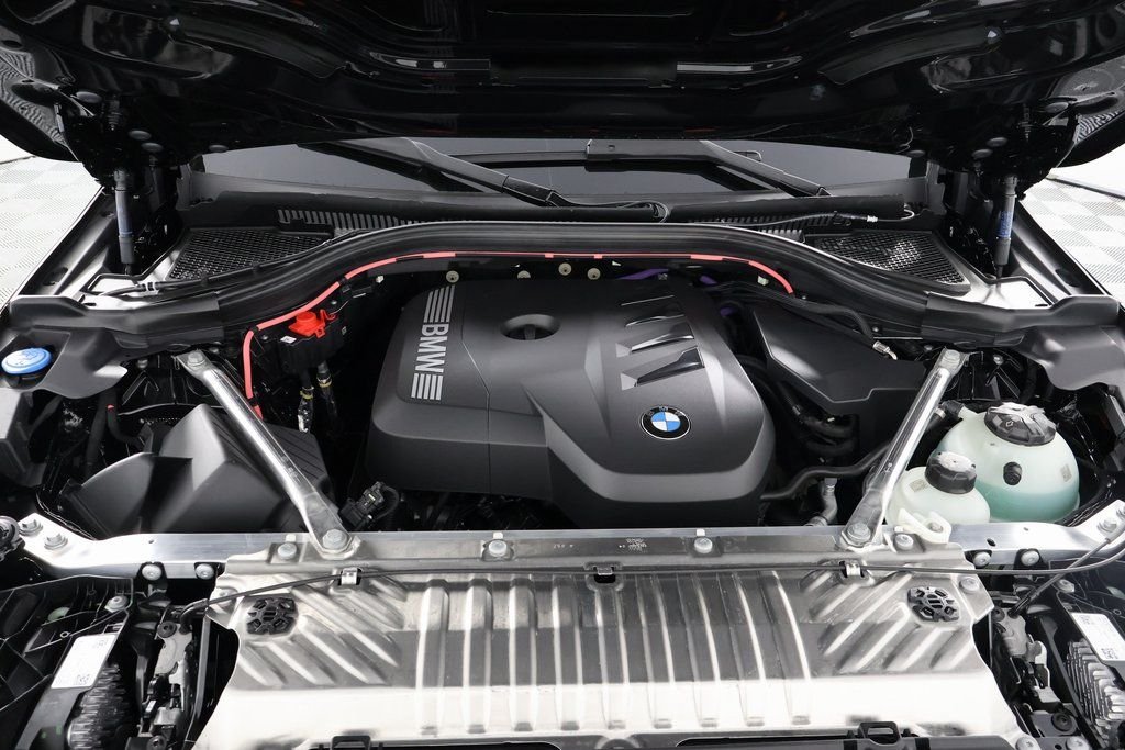 New 2026 Black Sapphire Metallic BMW 30 xDrive image 9