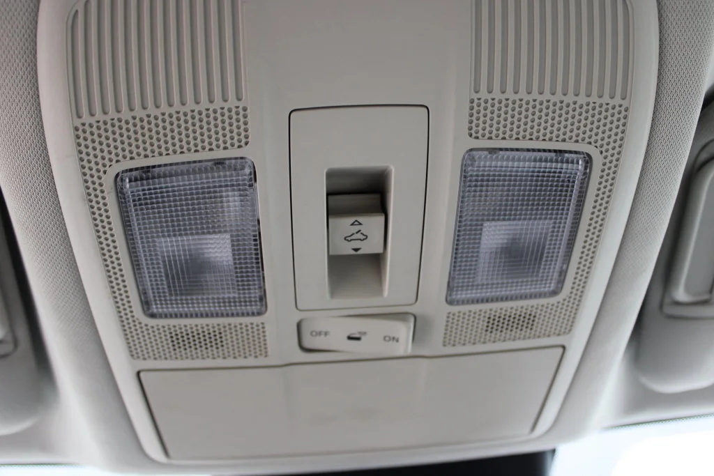Used 2021 White Mazda Grand Touring image 20