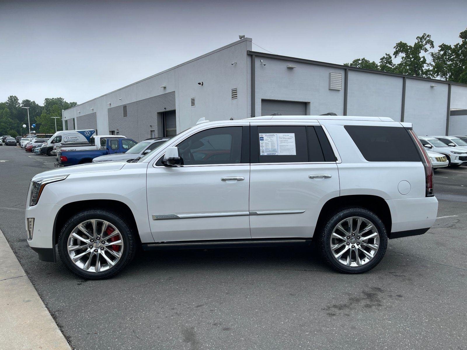 Used 2019 Crystal White Tricoat Cadillac Premium Luxury image 2