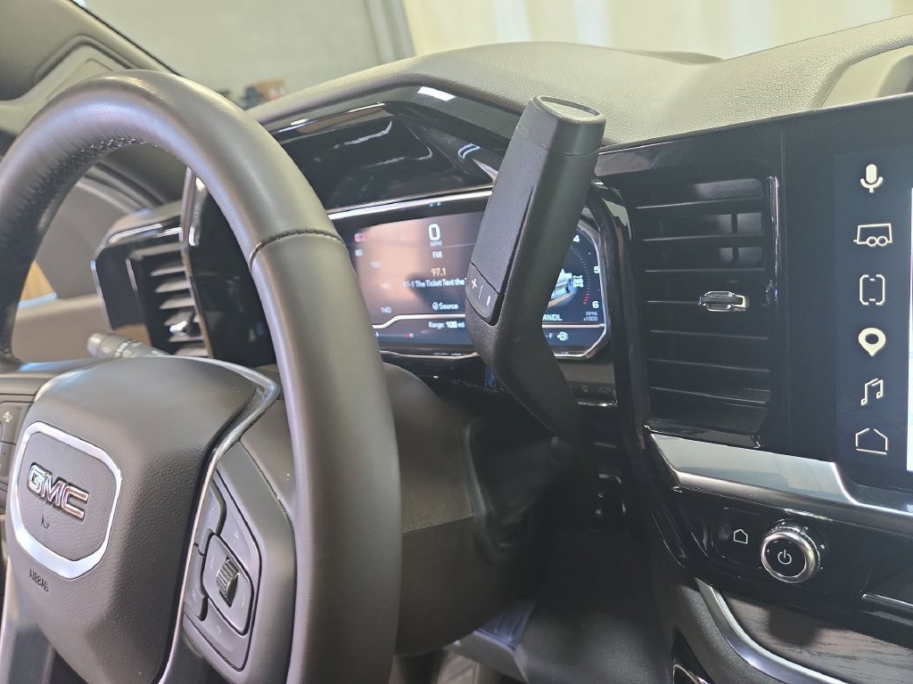 2025 GMC Sierra 1500 SLT - Photo 21