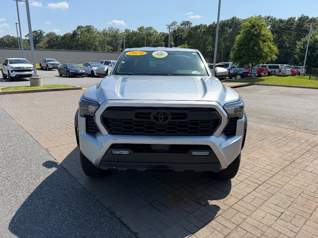 Used 2024 Silver Toyota SR5 image 13