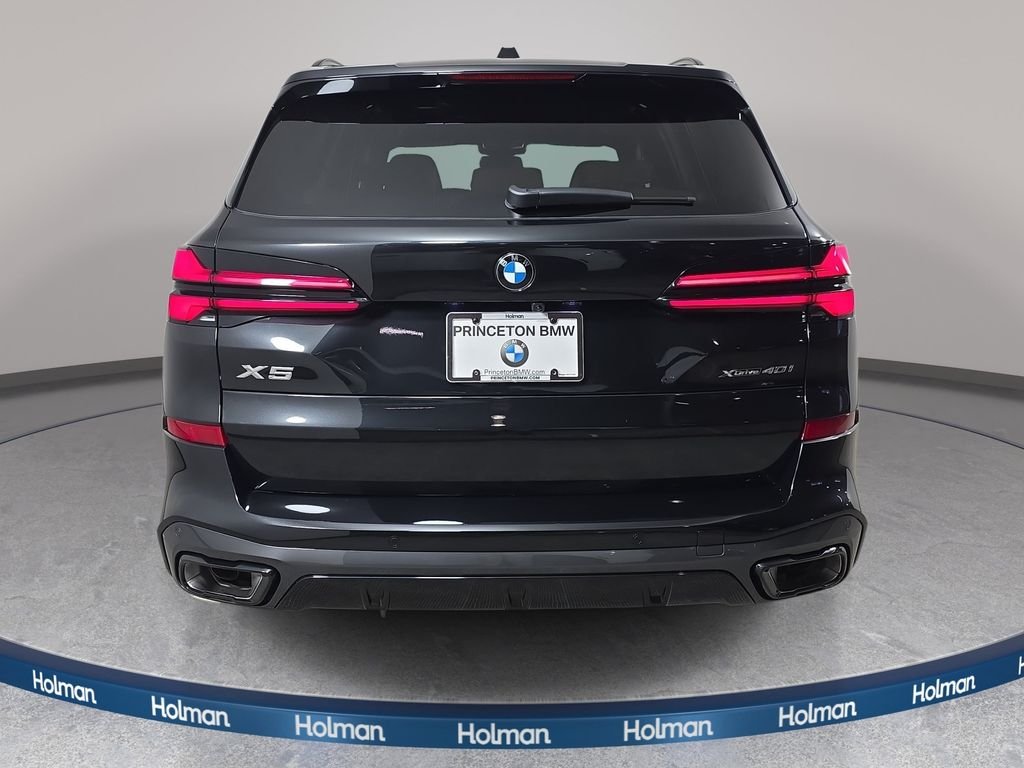 New 2026 Black Sapphire Metallic BMW xDrive40i image 6