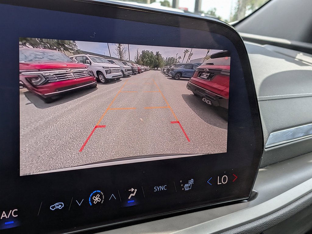 2025 Chevrolet Traverse LT - Photo 36