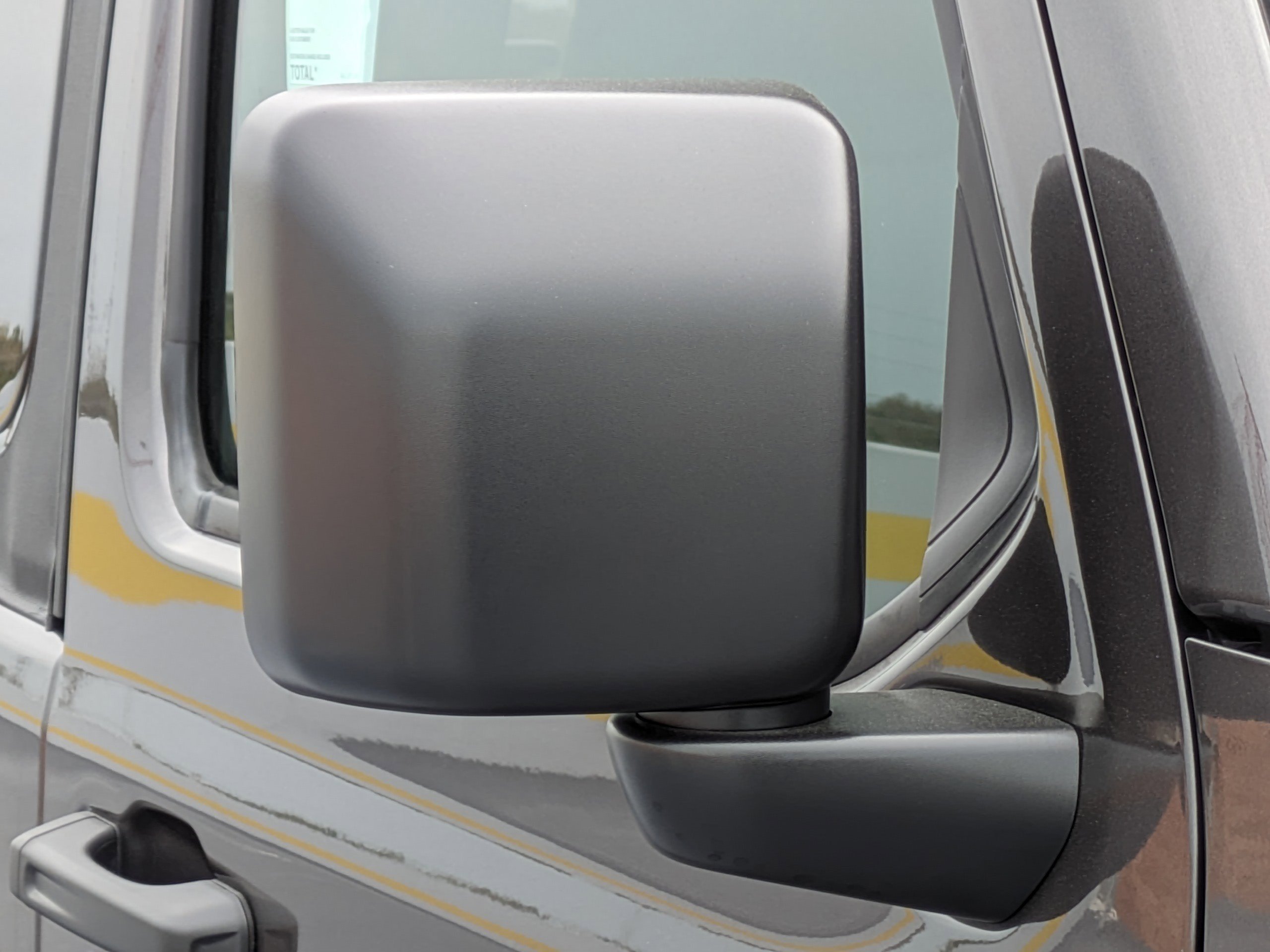 New 2026 Granite Crystal Metallic Clear-Coat Exterior Paint Jeep Sport image 11