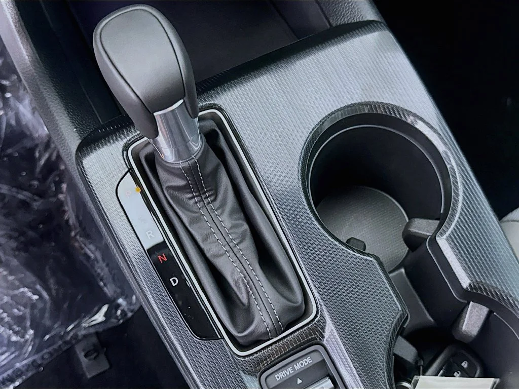 New 2027 Meteorite Gray Metallic Honda Hybrid image 25