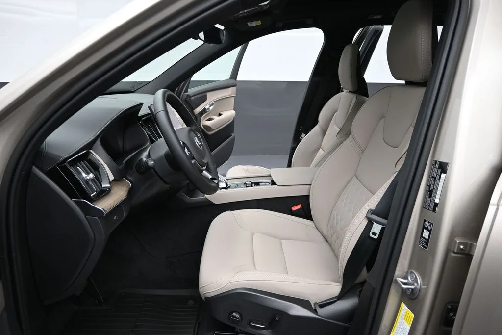Used 2026 Bright Dusk Volvo Plus image 10
