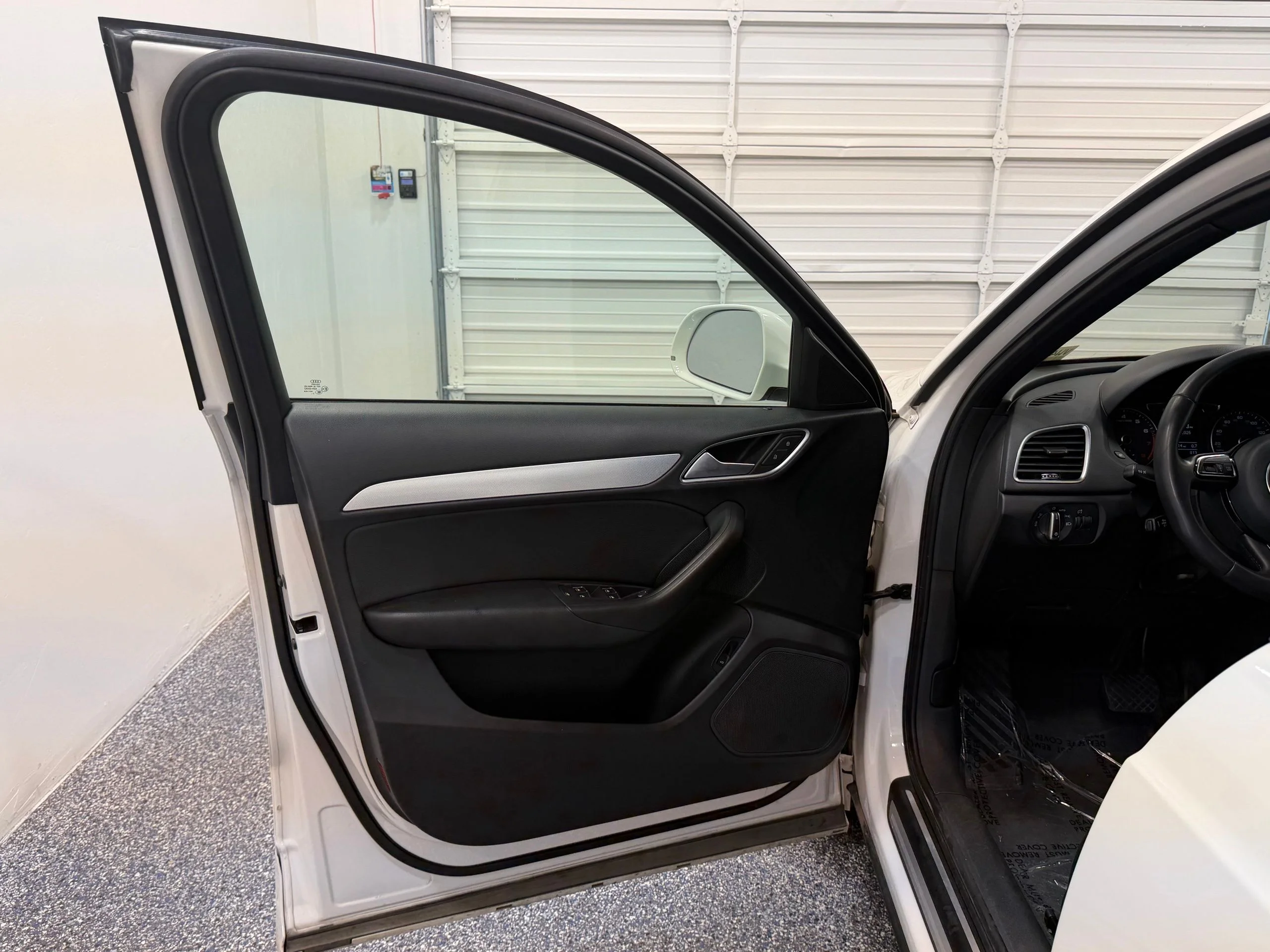 Used 2018 White Audi 2.0T Premium image 19