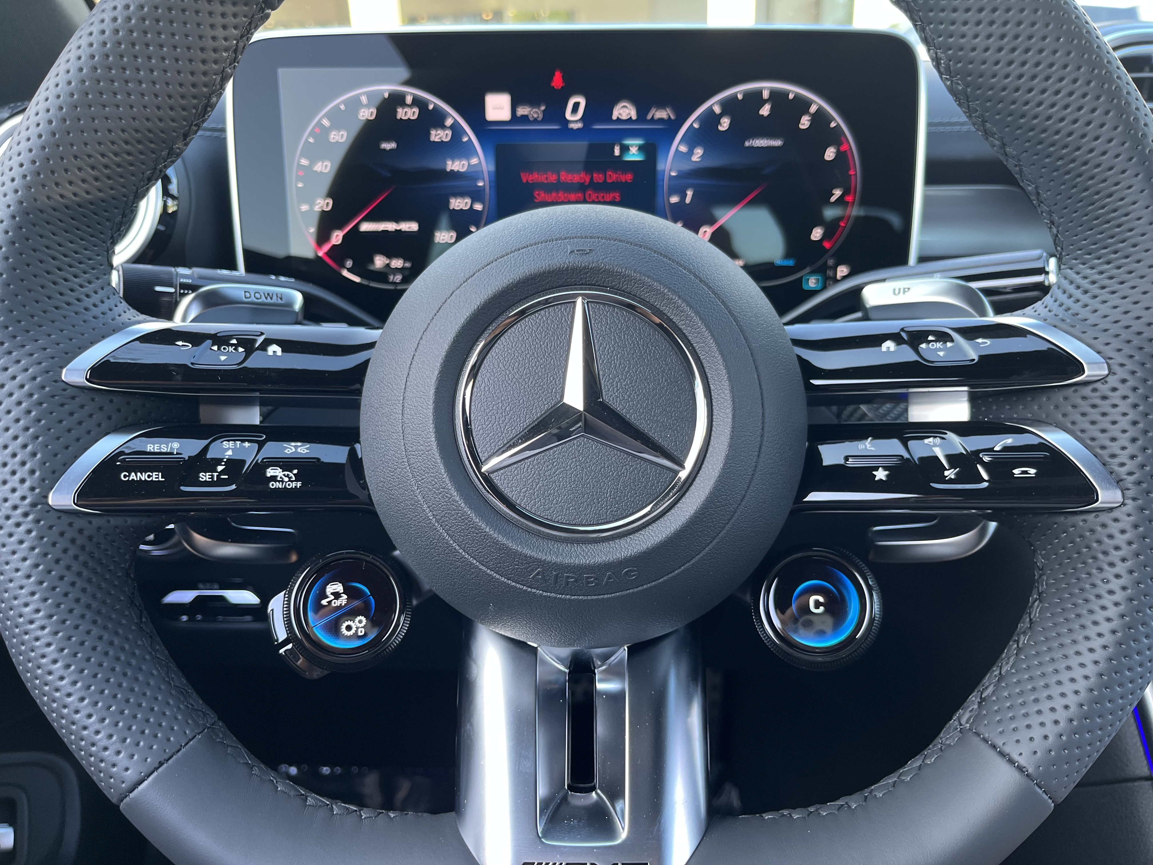 New 2026 MANUFAKTUR Moonlight White Metallic Mercedes-Benz AMG® CLE 53 image 53