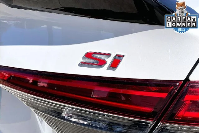 Used 2022 White Honda Si image 8