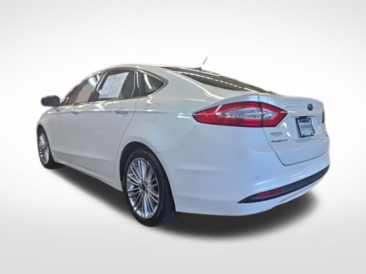 Used 2016 White Ford SE image 3