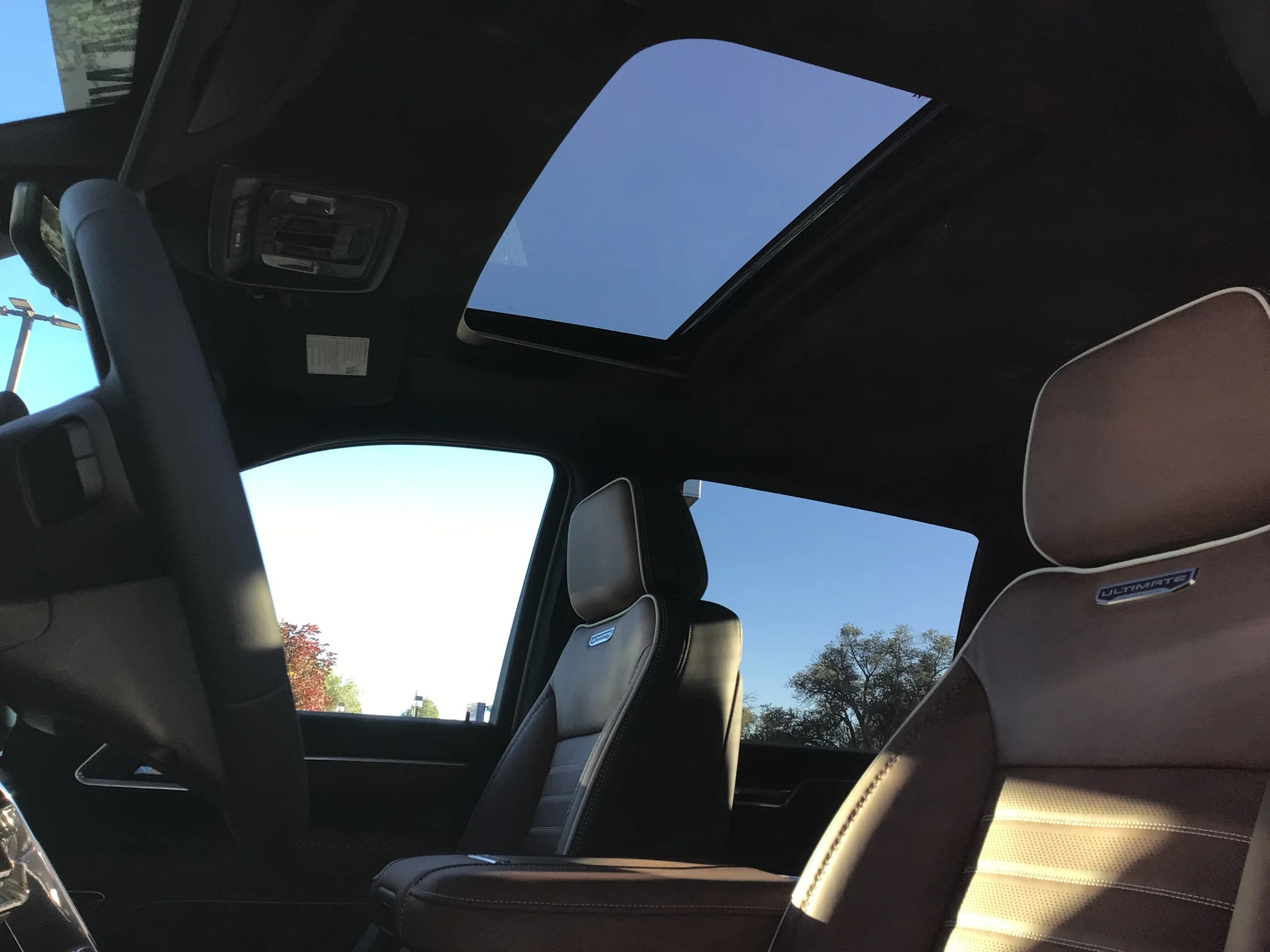New 2026 Glacier White Tricoat GMC Denali Ultimate image 13