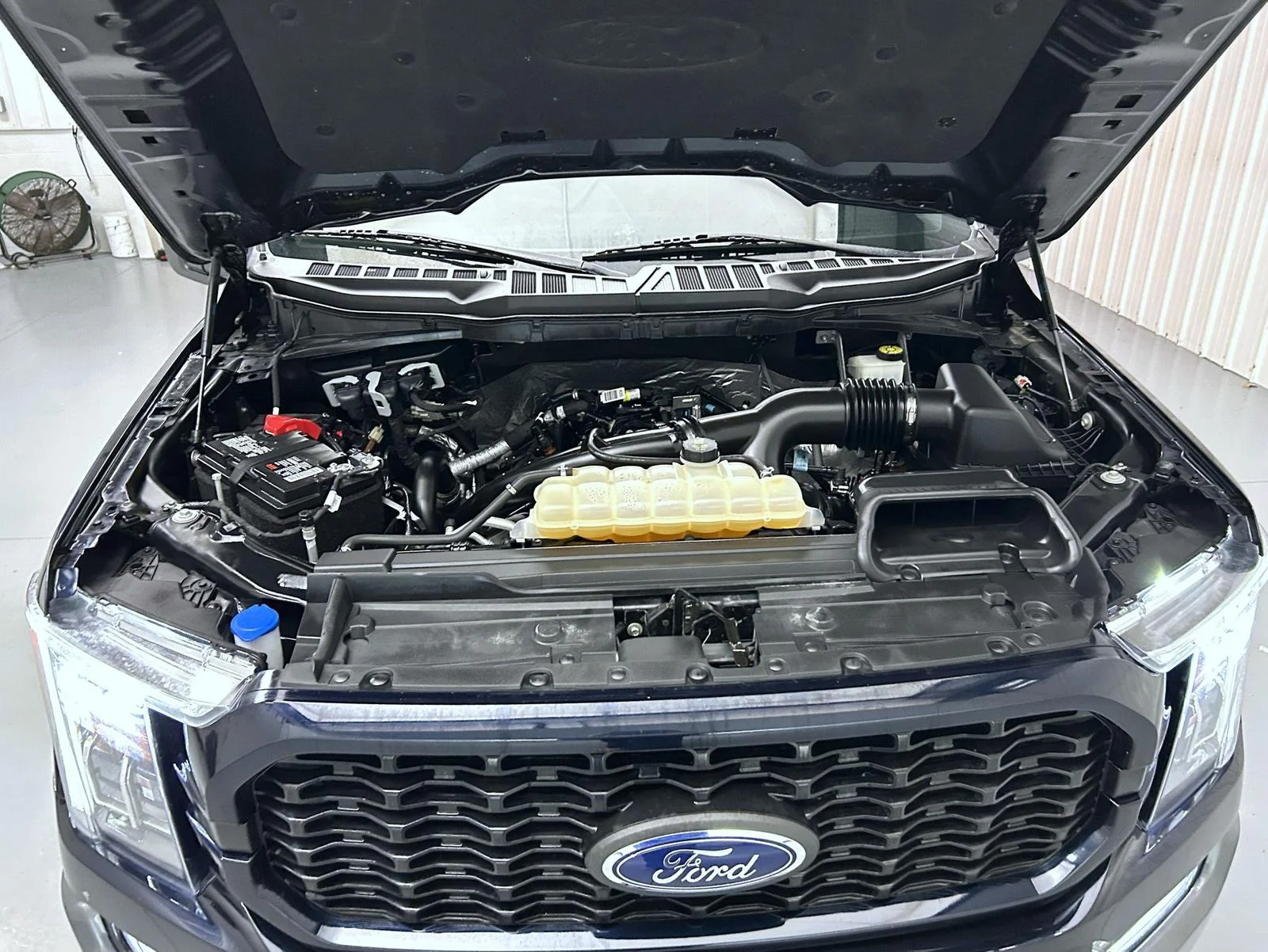Used 2023 Blue Ford XLT image 23