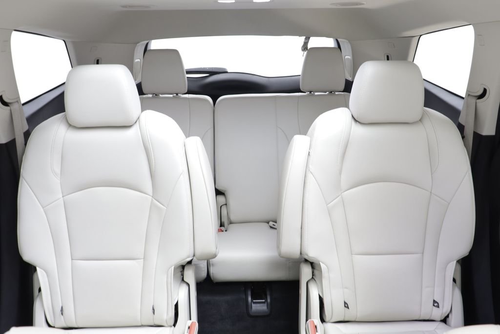 Used 2023 Summit White Buick Premium Group image 15
