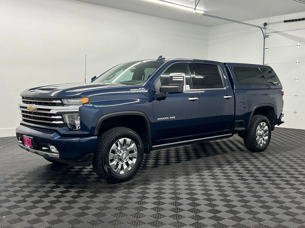 Used 2022 Northsky Blue Metallic Chevrolet High Country image 1
