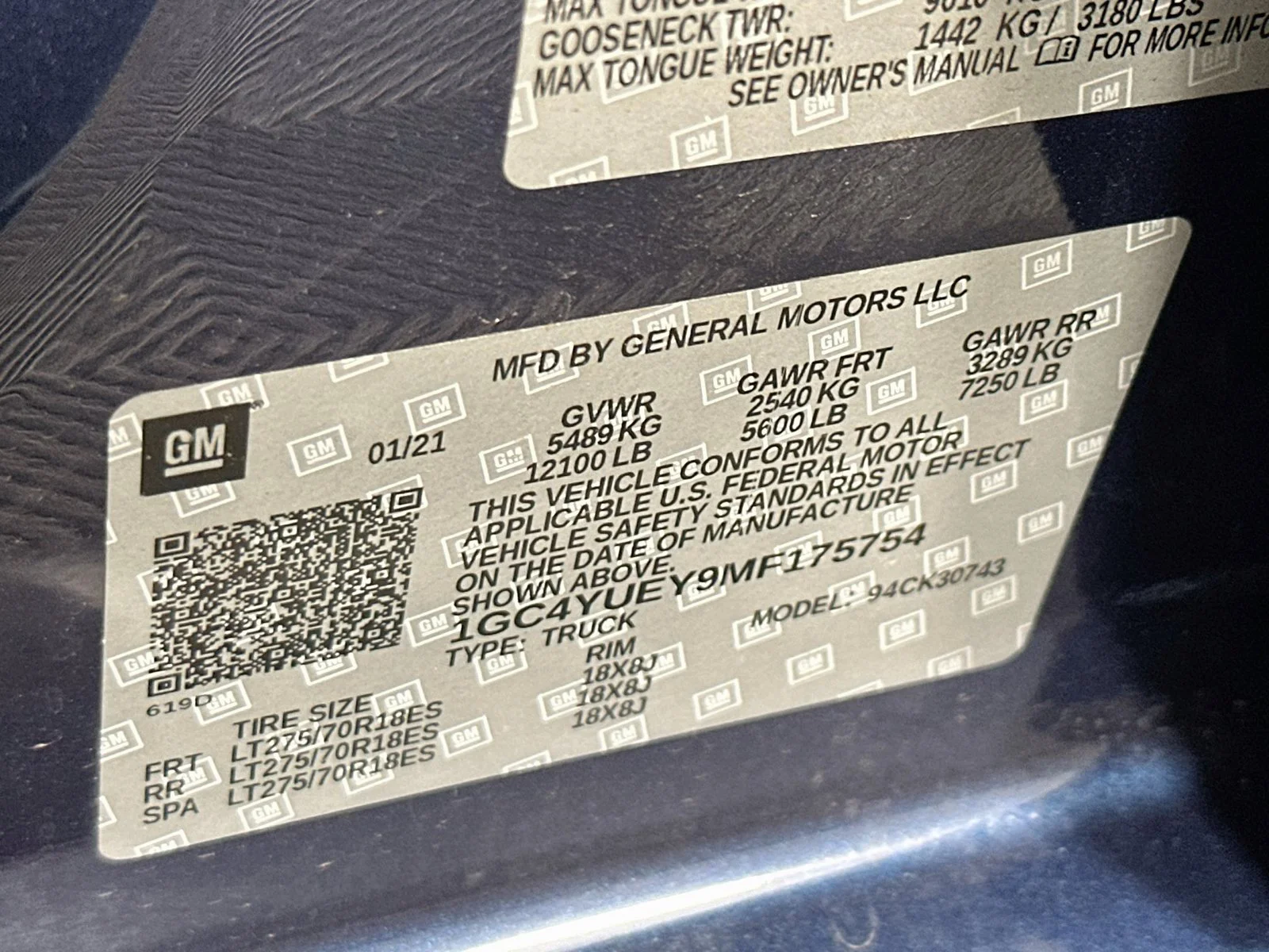 Used 2021 Northsky Blue Metallic Chevrolet LTZ image 34