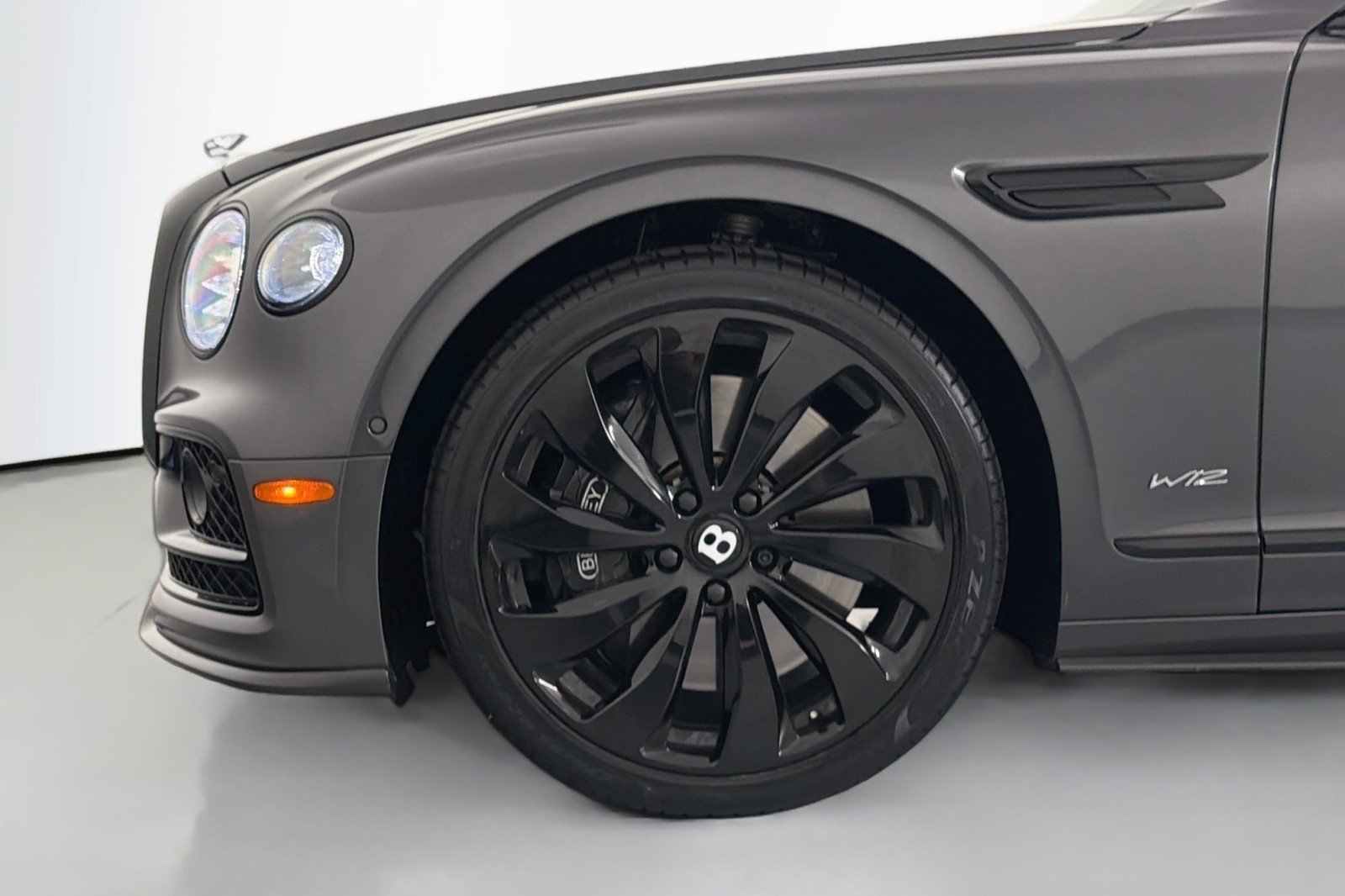 Used 2021 GRAY Bentley W12 image 10