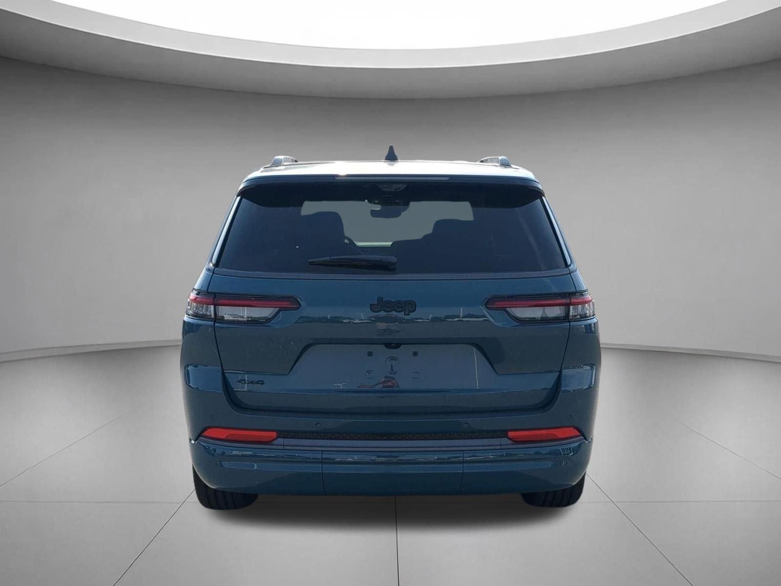 New 2026 Steel Blue Exterior Paint Jeep Limited Reserve image 4