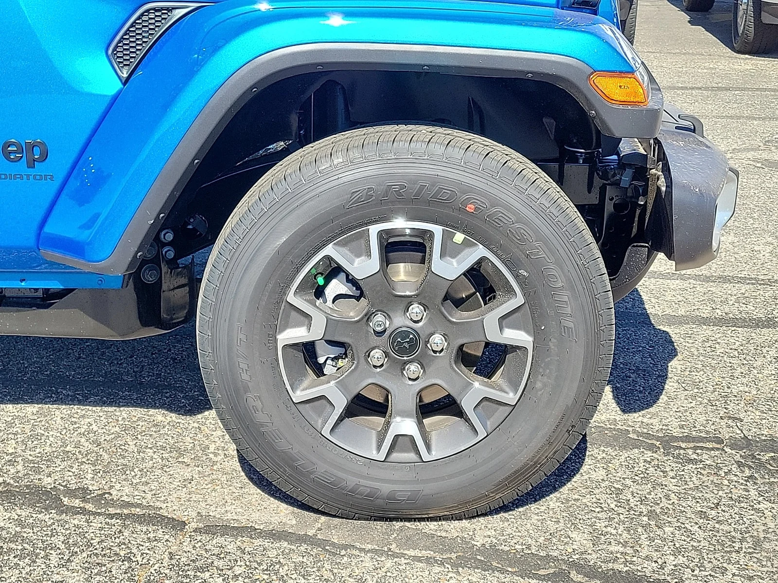 New 2026 Hydro Blue Pearlcoat Jeep SAHARA 4X4 image 7