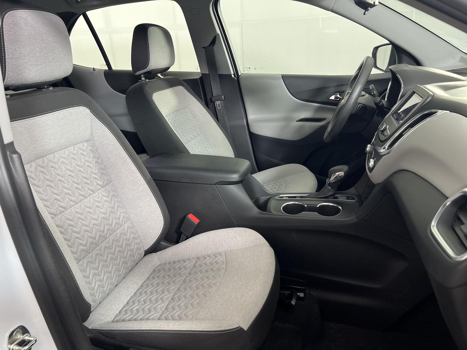 Used 2022 Summit White Chevrolet LS image 20