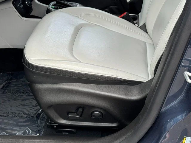 Used 2022 Blue Jeep Limited image 31