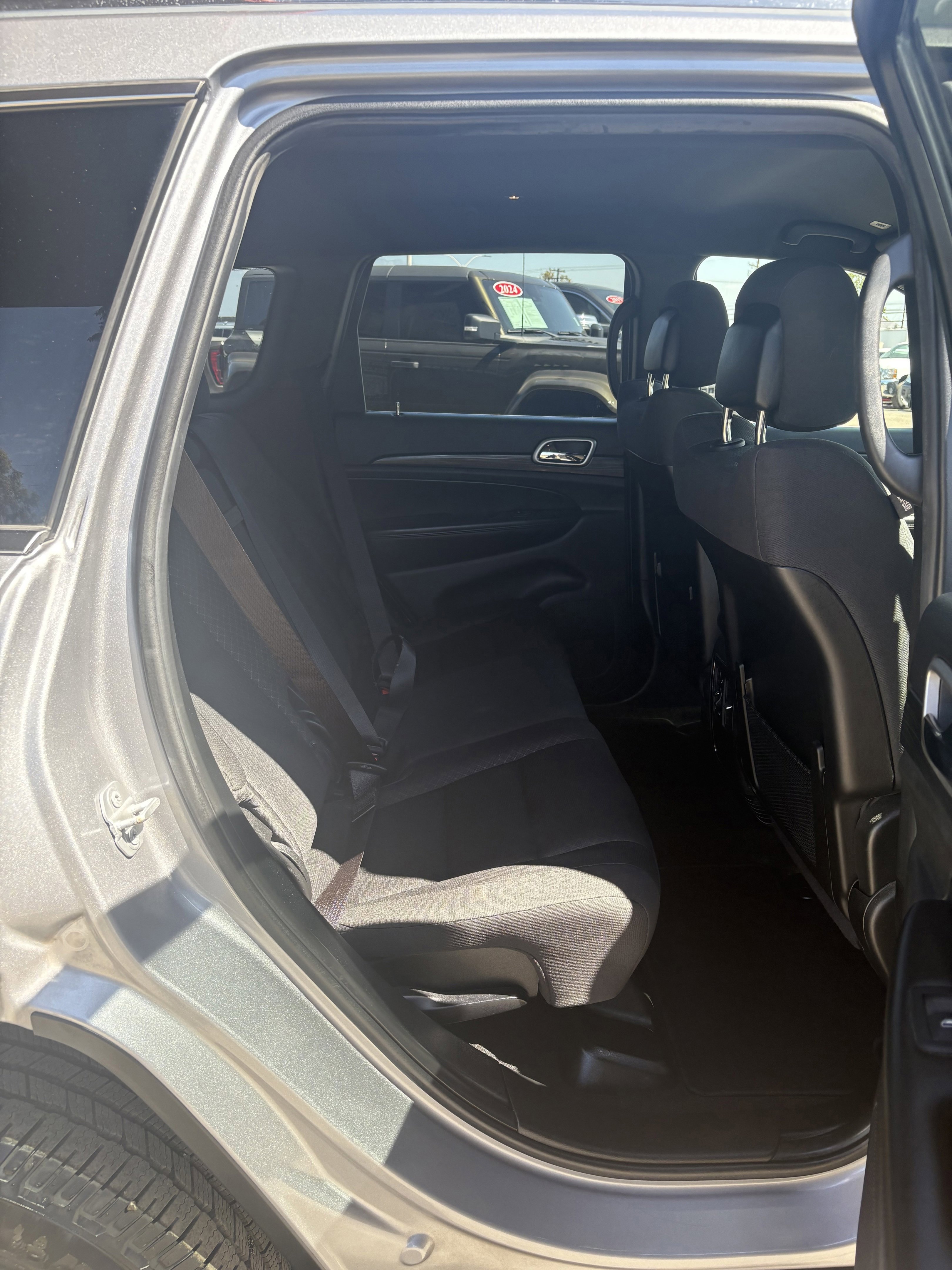 2019 Jeep Grand Cherokee Laredo E - Photo 13