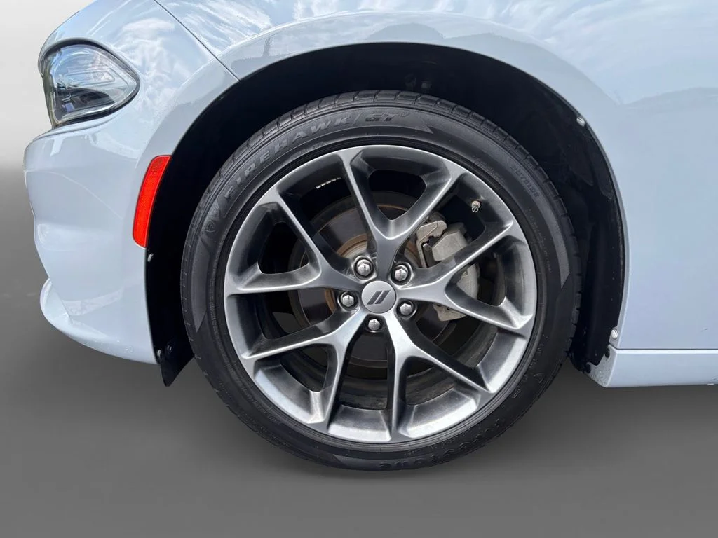 Used 2022 Gray Dodge SXT image 15