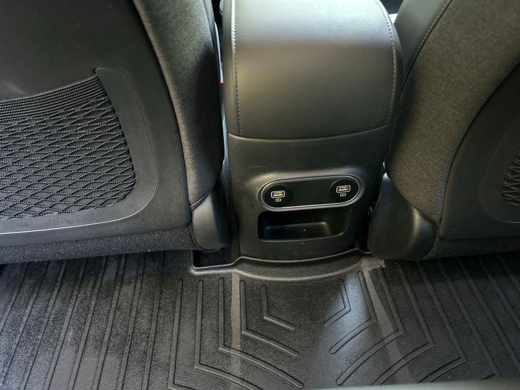 Used 2023 Gold Hyundai SEL image 29