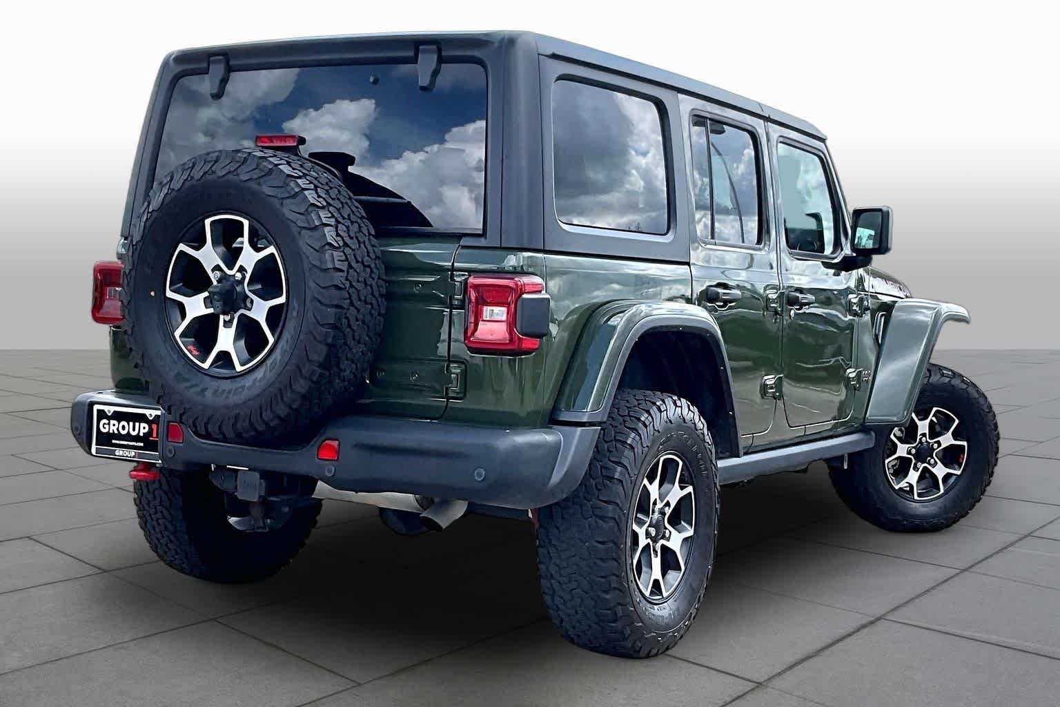 Used 2023 Sarge Green Clearcoat Jeep Rubicon image 12