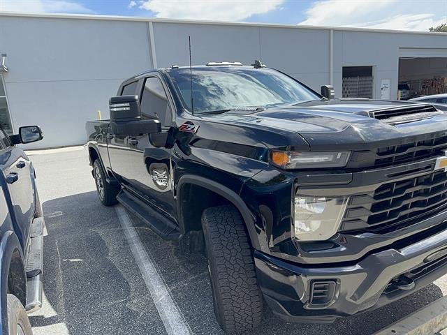 Used 2024 Black Chevrolet Custom image 3