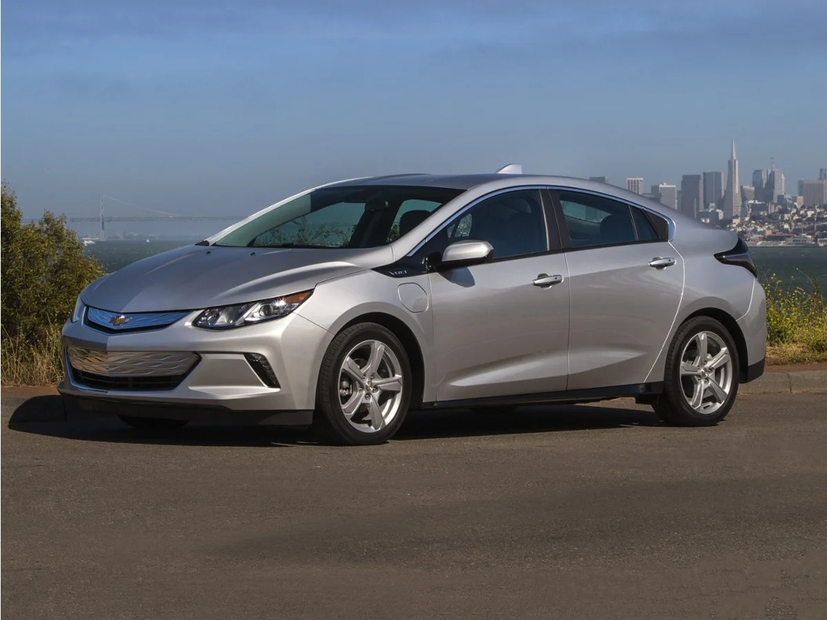 2019 Chevrolet Volt LT's photo