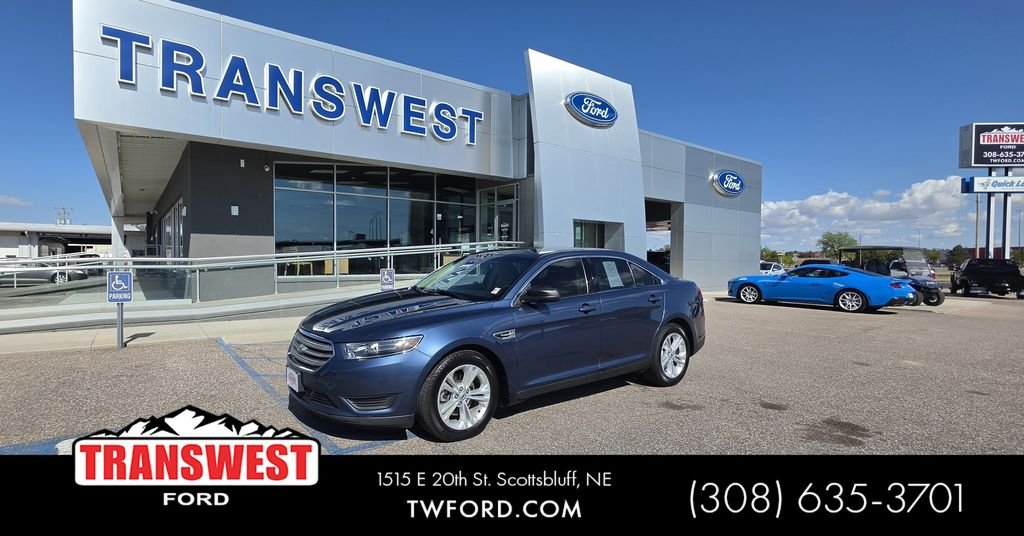 2018 Ford Taurus SE FWD's photo