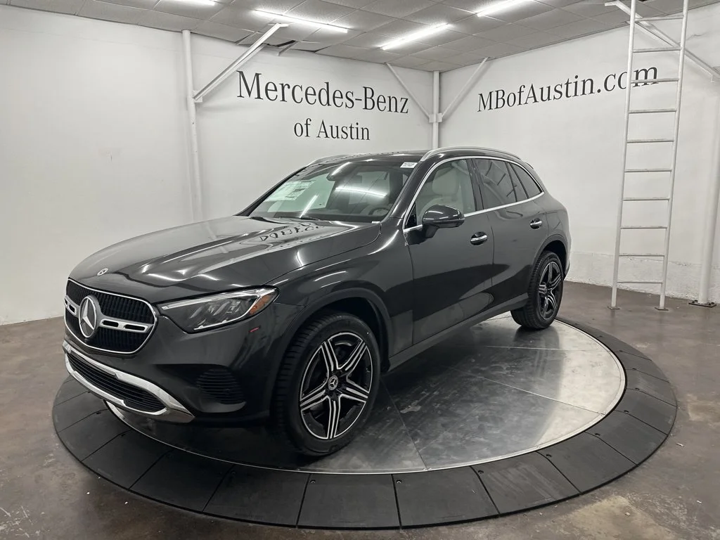 Used 2026 Gray Mercedes-Benz GLC 300 image 3