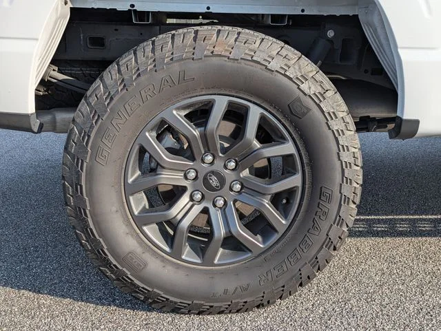 Certified Used 2025 Oxford White Ford Tremor image 11