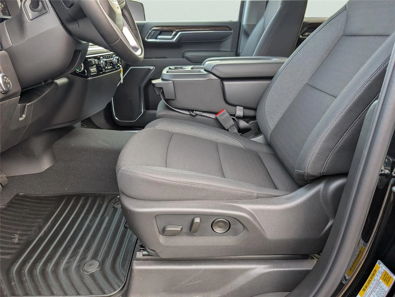 New 2026 Onyx Black GMC Elevation image 26