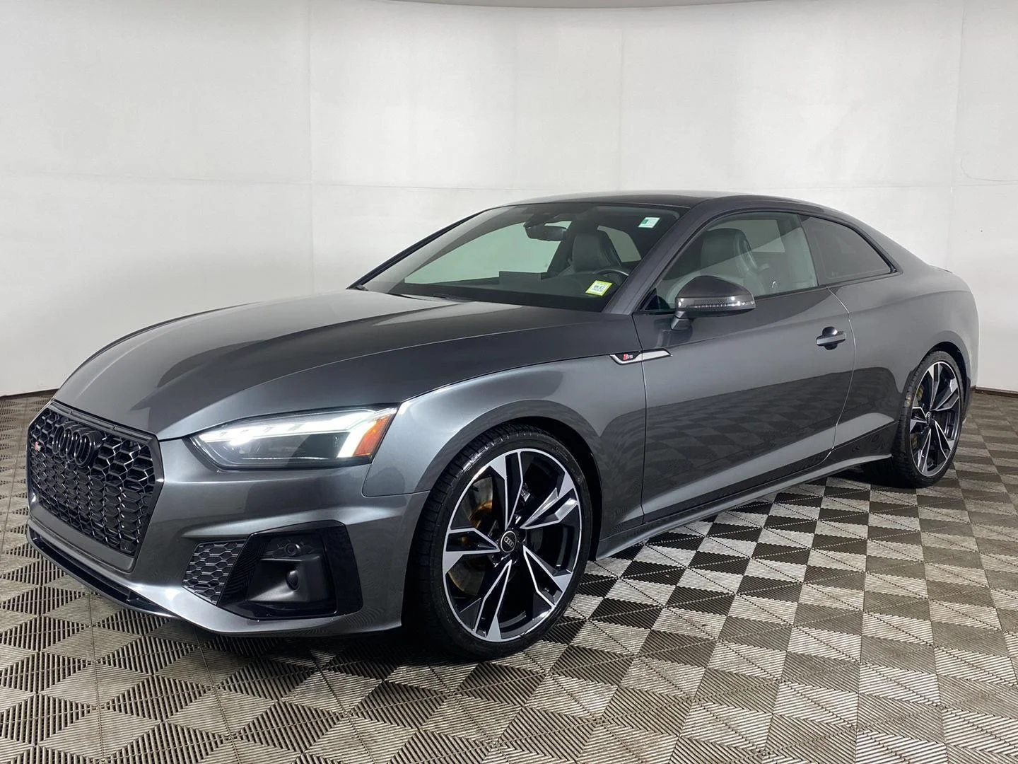 Used 2021 Daytona Gray Pearl Effect Audi Premium Plus image 28