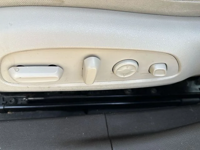 Used 2017 Red Buick Premium I Group image 16